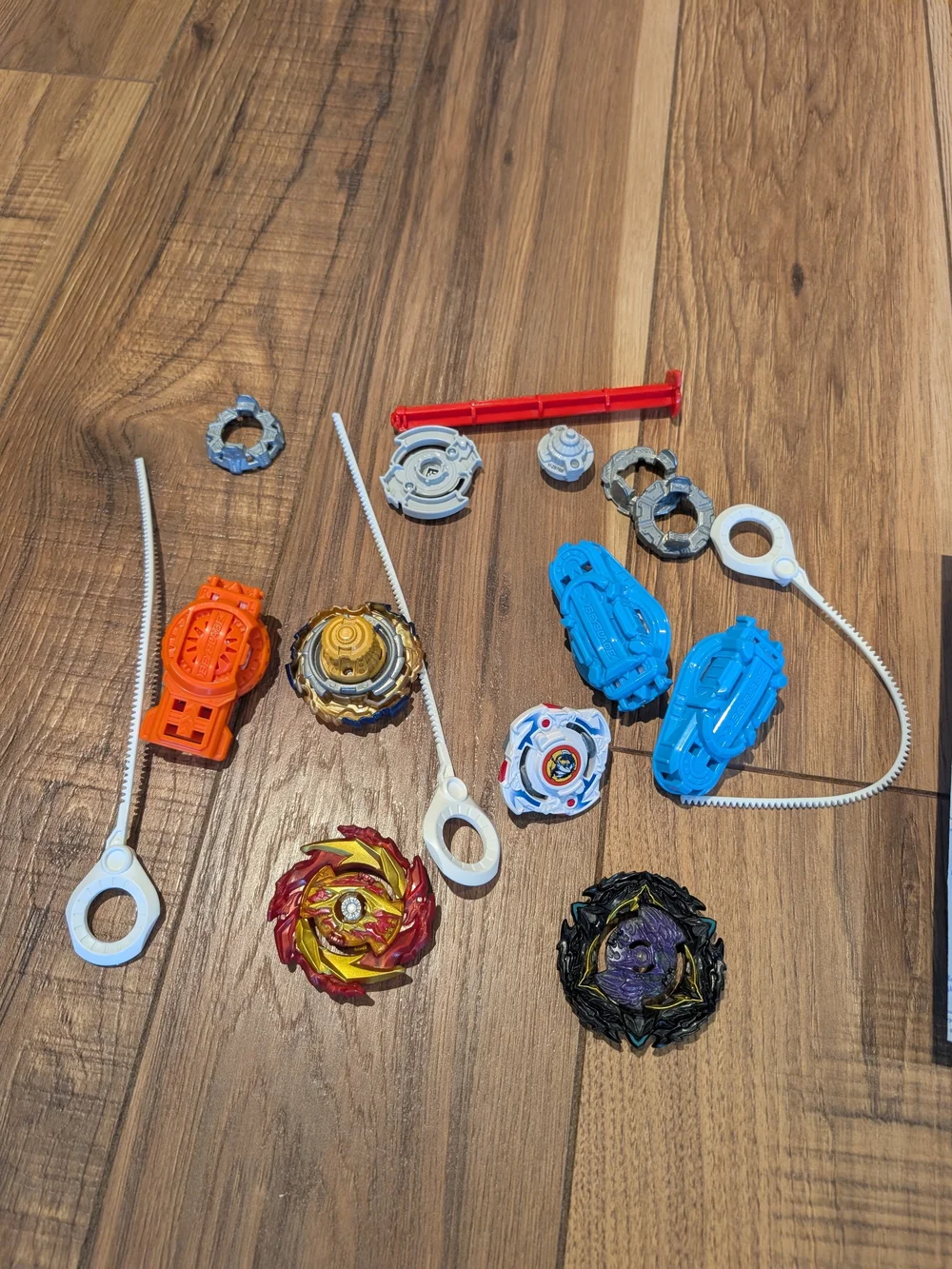 Beyblade Burst Surge Speedstorm Motor Strike Battle Set with Motorized Stadium